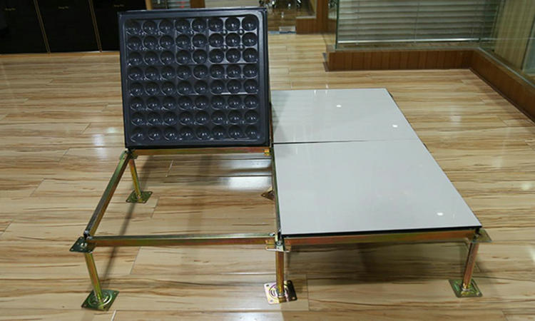 什么是鋁合金防靜電地板？