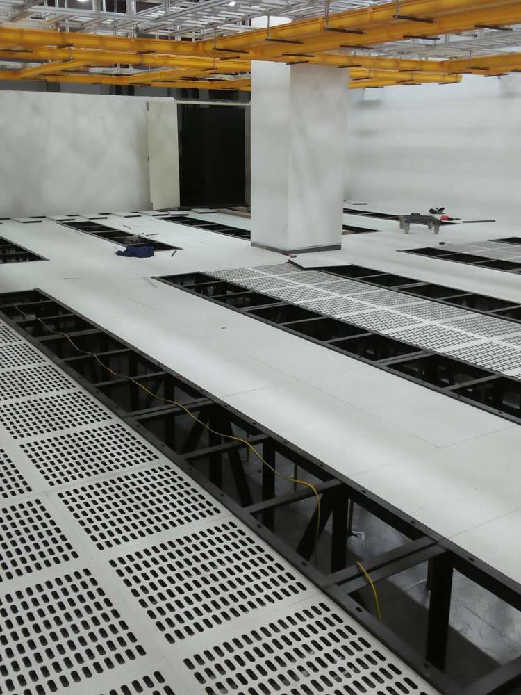 通風地板防靜電