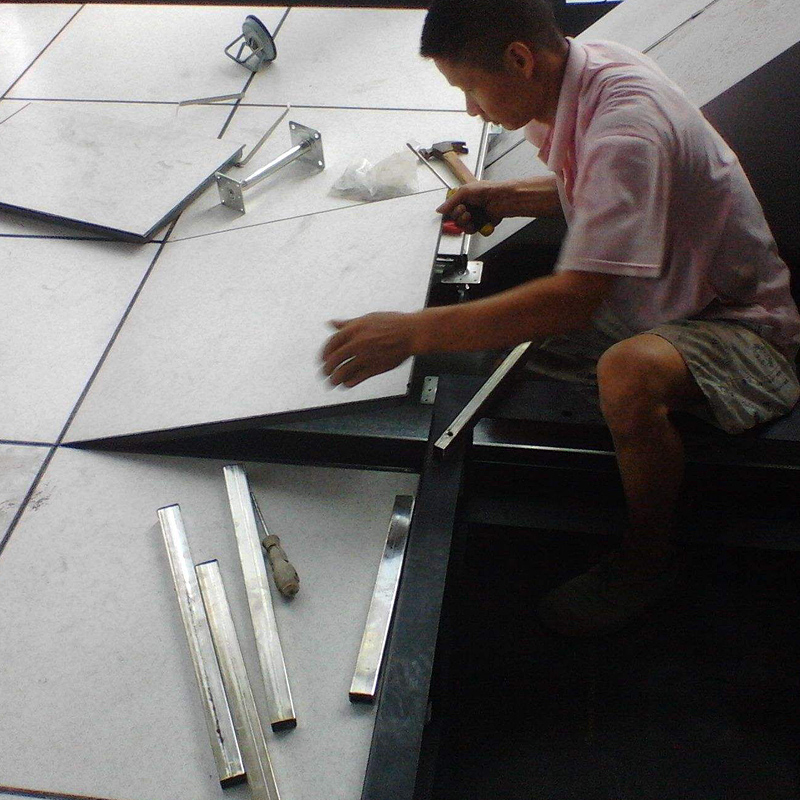 防靜電高架地板安裝