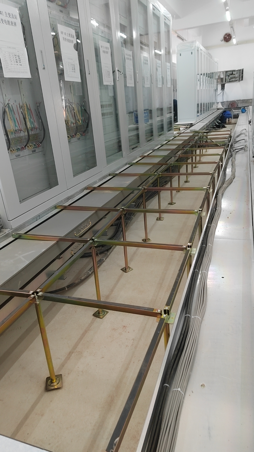 防靜電地板都有哪些款式和規(guī)格？